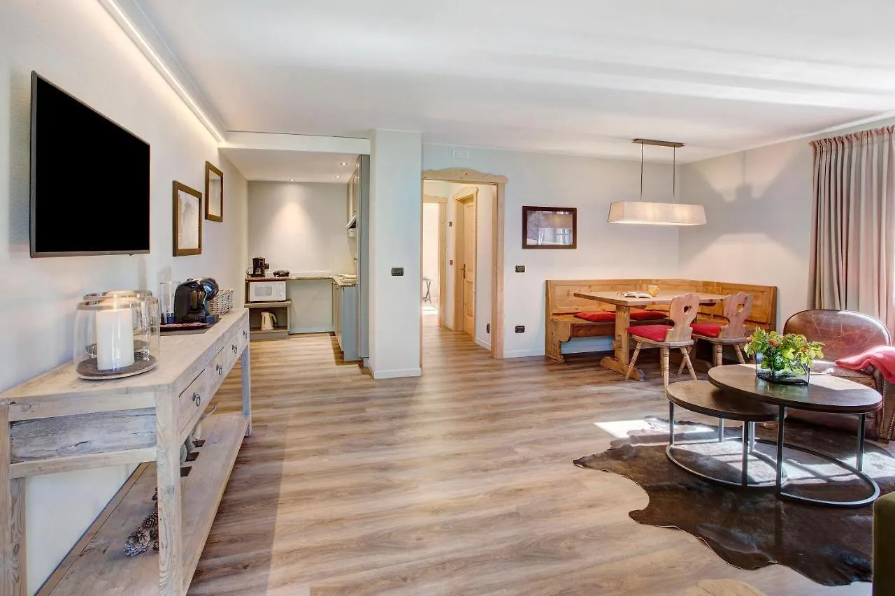 Chalet Sonne Superior2 4 Livigno Apartment